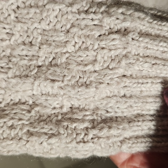 Cozy Women's Cardigan Open  Collar Sweater - Cream. Size med.cotton/,mohair - Picture 4 of 9